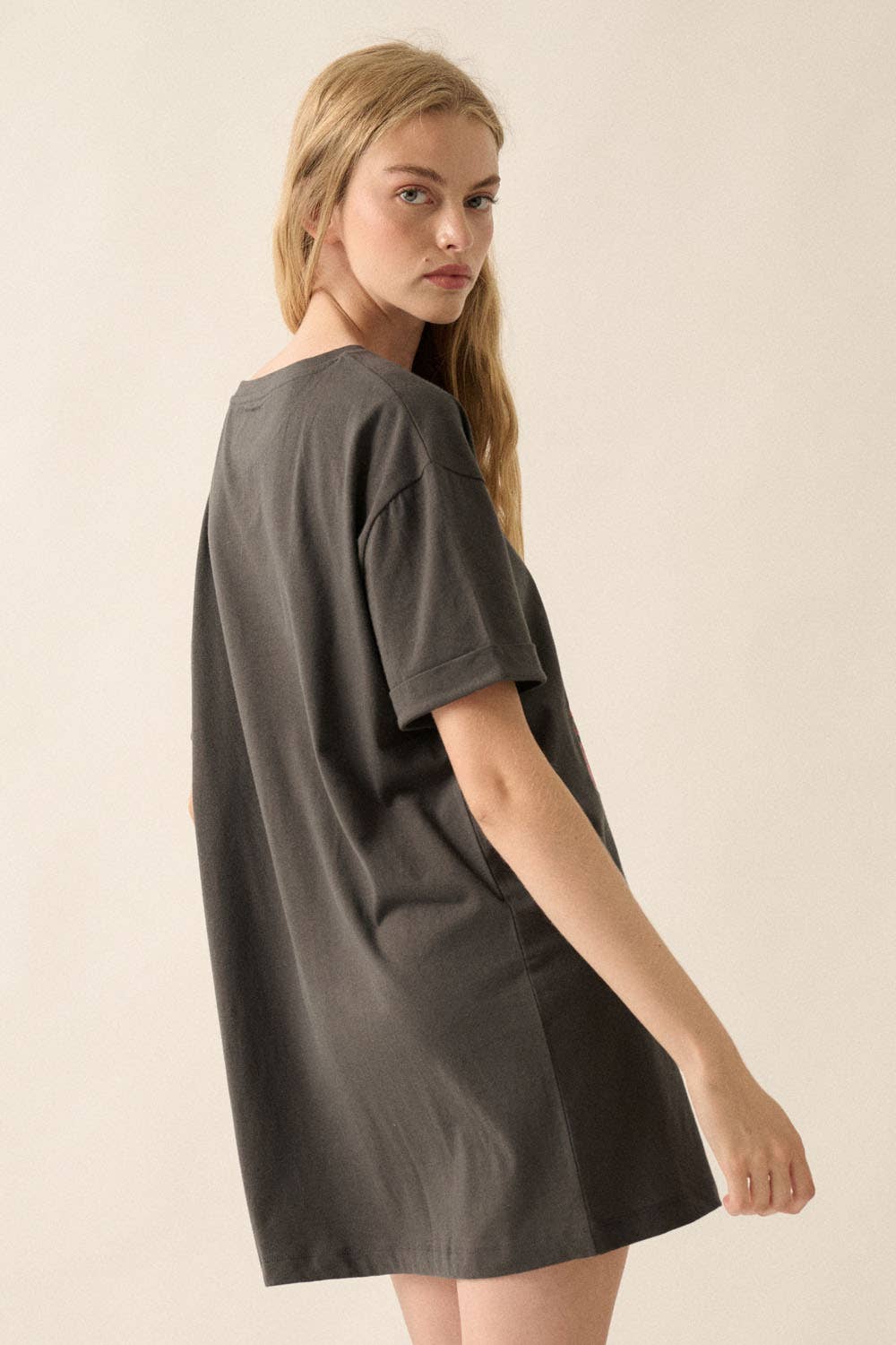 Roses Vintage-Wash Oversize Graphic Tee