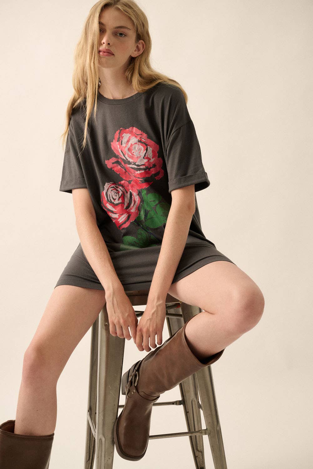 Roses Vintage-Wash Oversize Graphic Tee