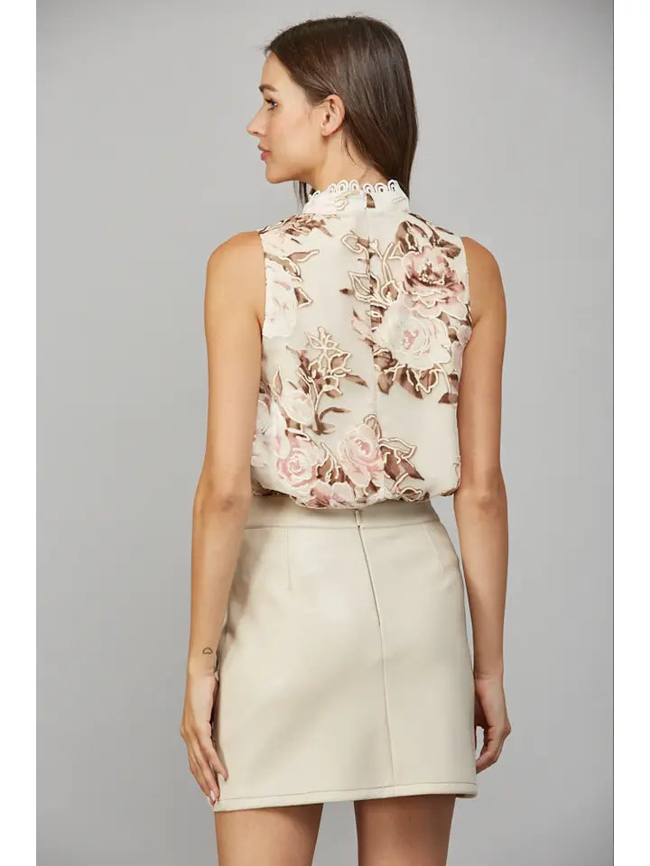 Floral Sleeveless Top w/Scalloped Neck Detail