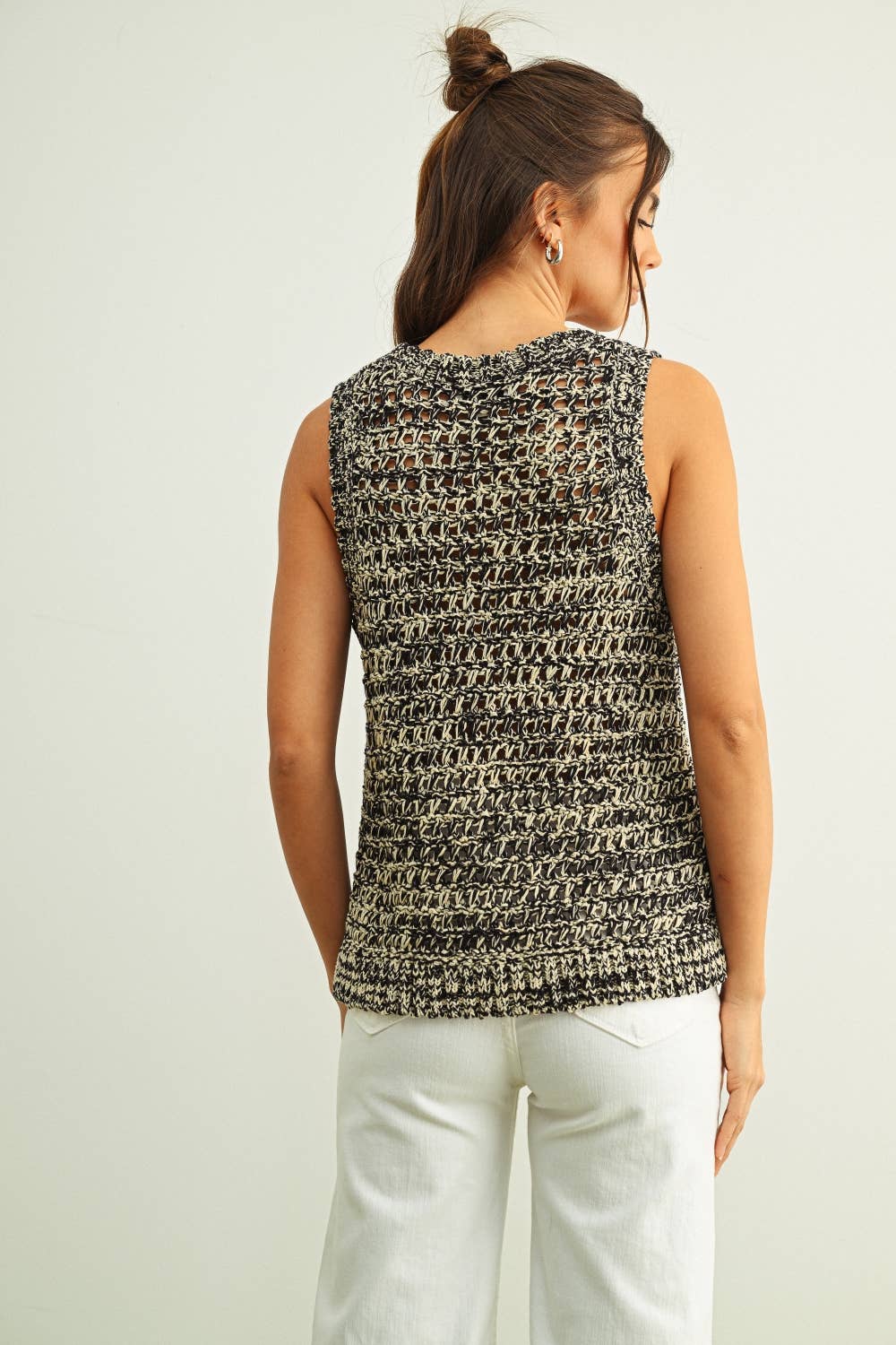 SLEEVELESS 2 TONE KNIT TOP
