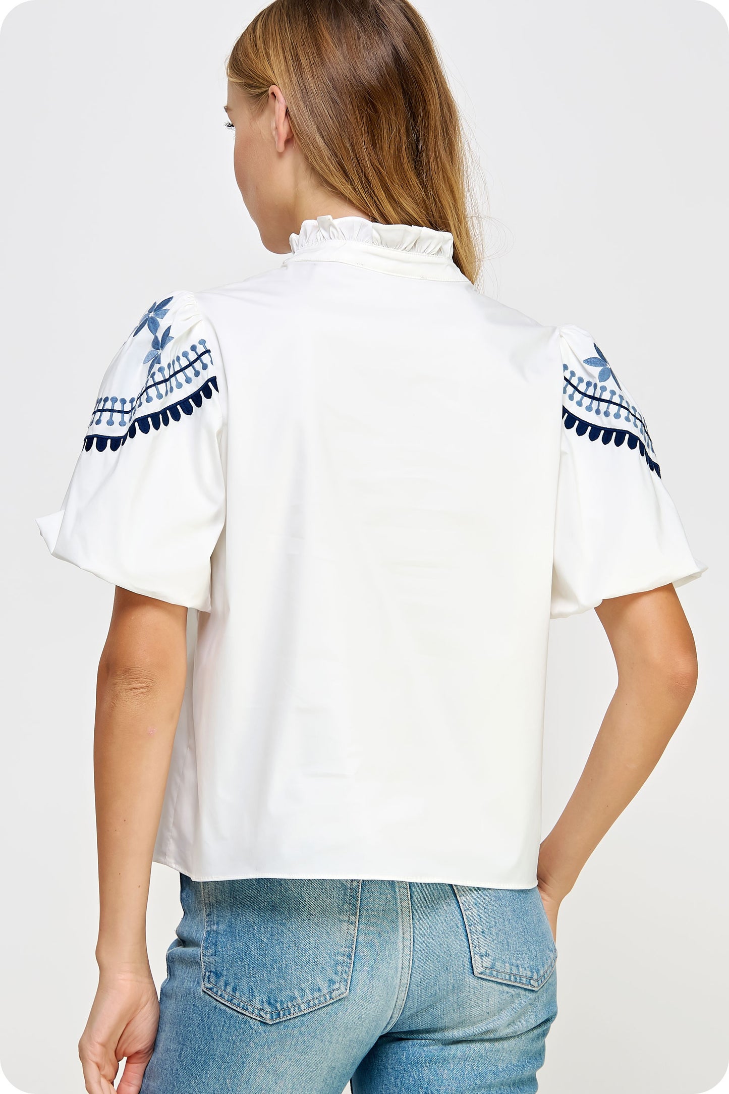 Embroidered Puff Sleeve Top