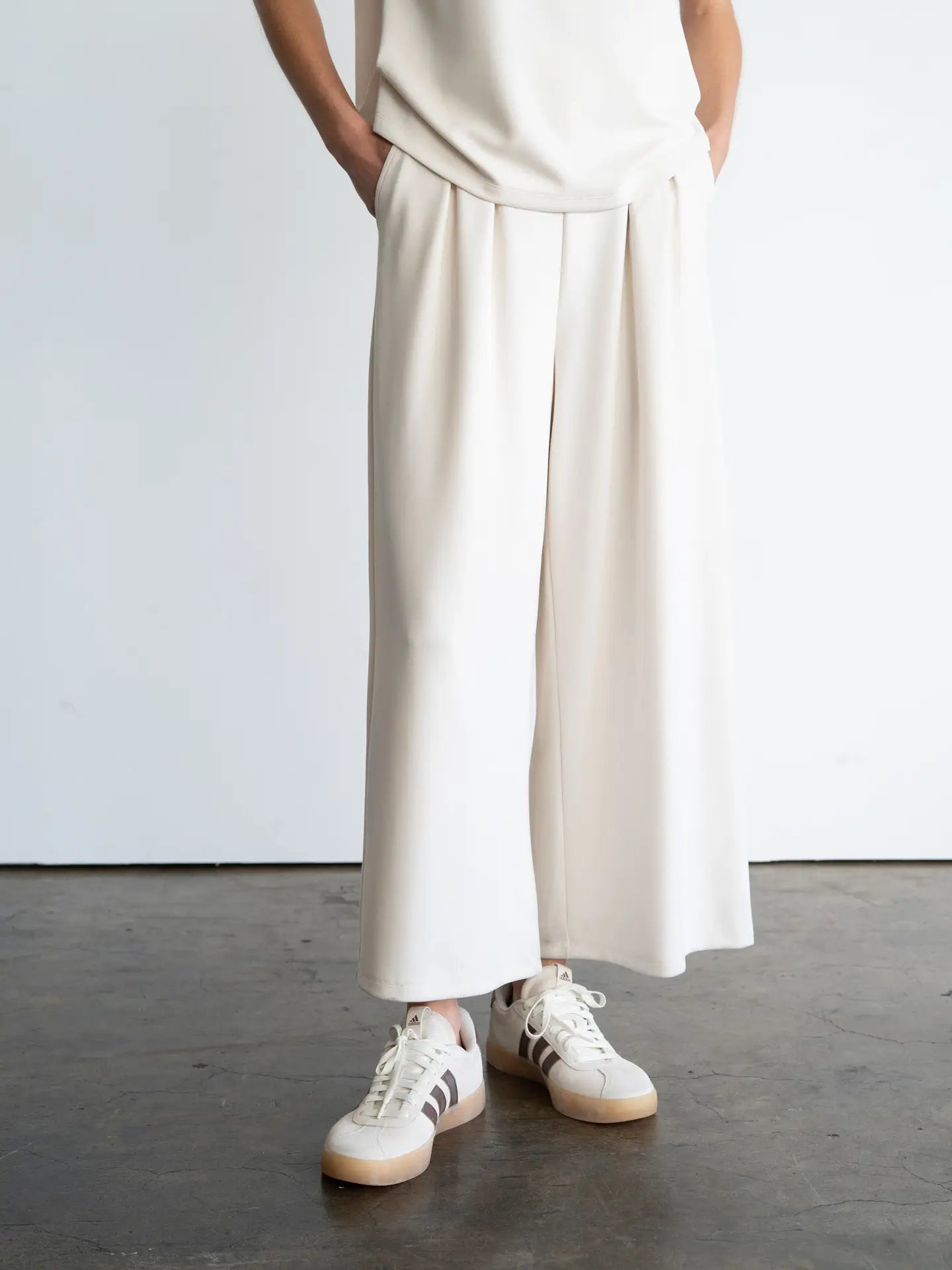 Ivory Side Ruched Sleeveless Top