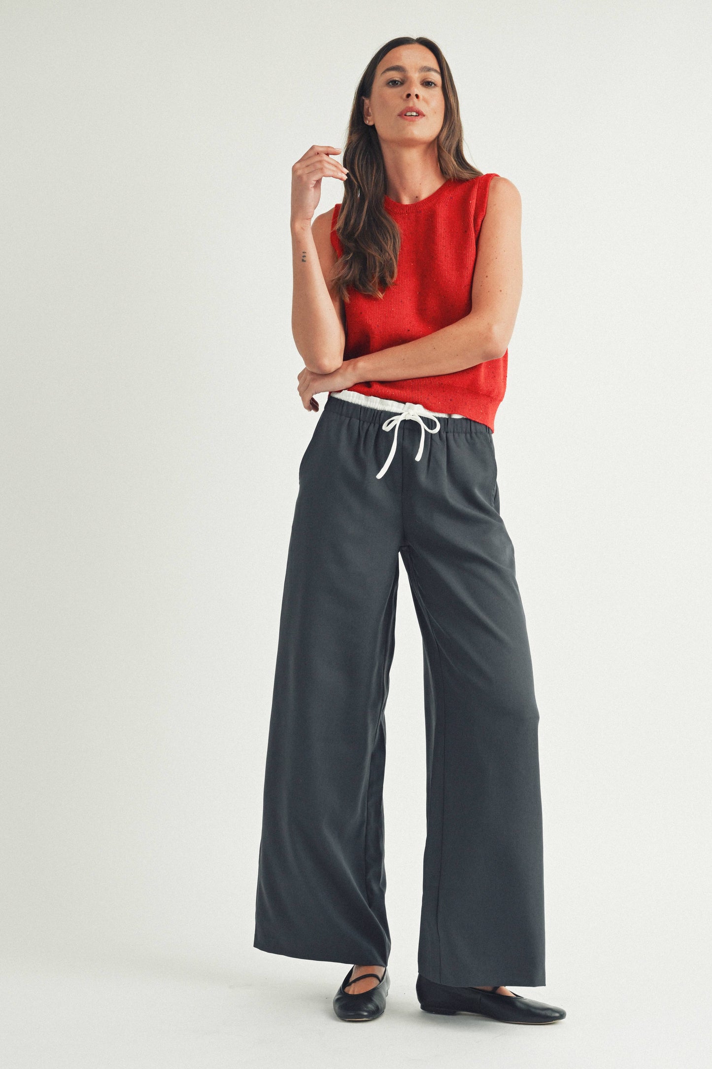 CONTRAST DETAILED WIDE LEG SLACKS