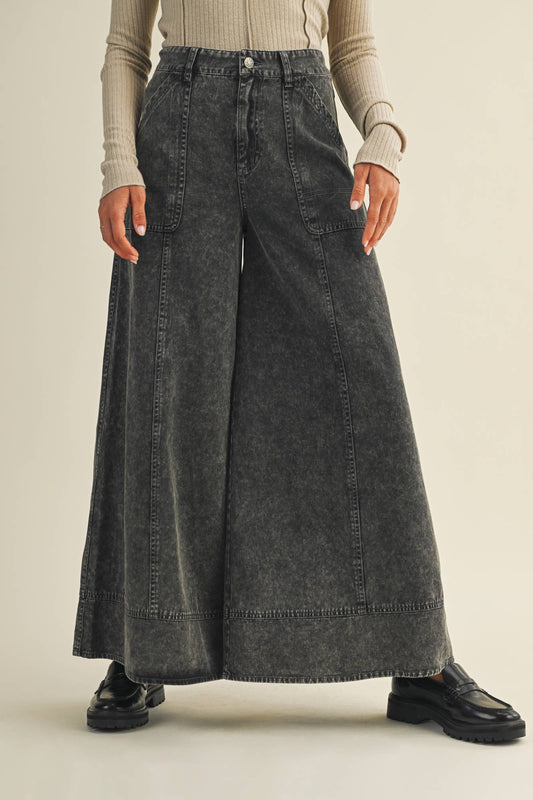 ULTRA WIDE LEG CARPENTER PANTS