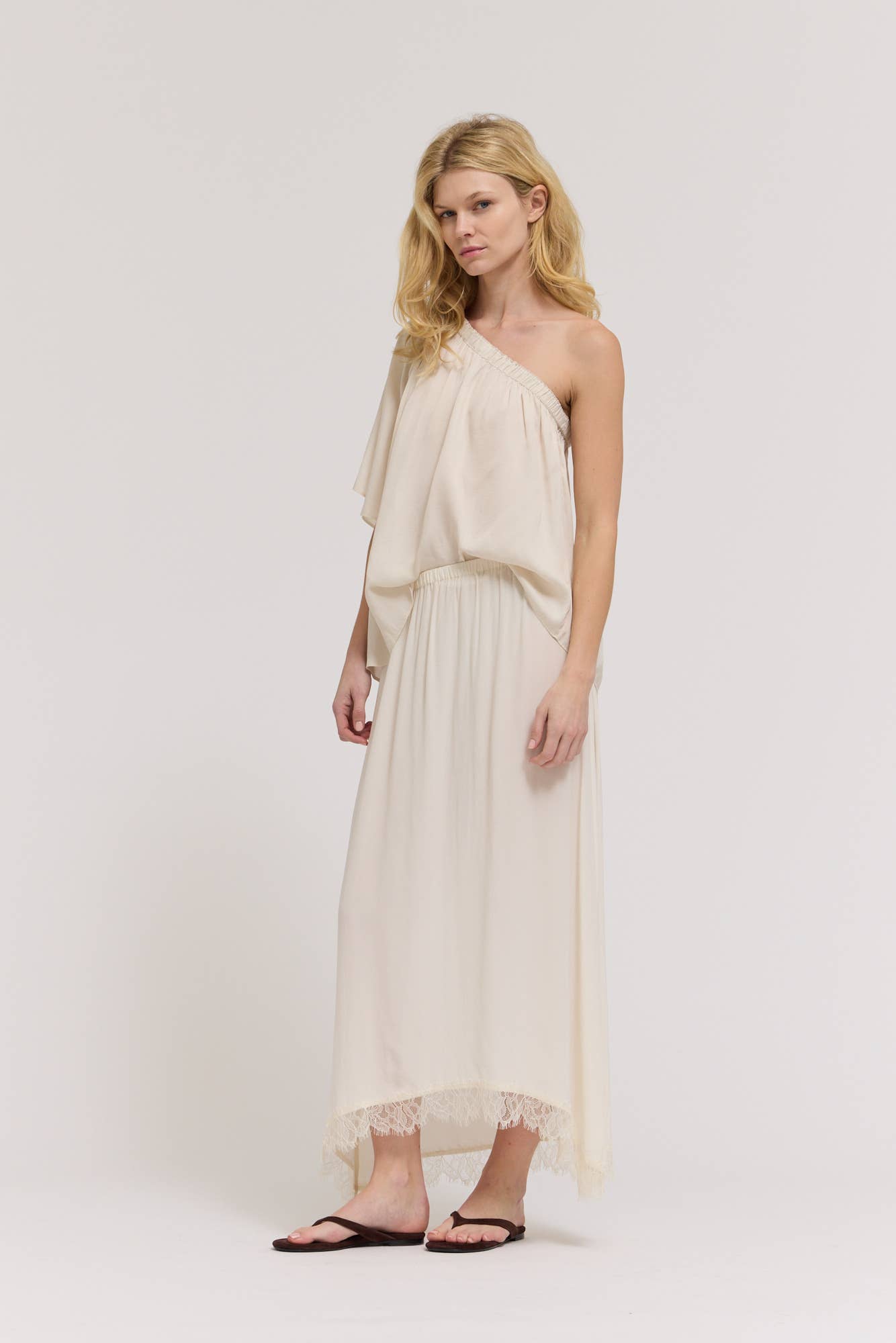  VISCOSE LACE SKIRT