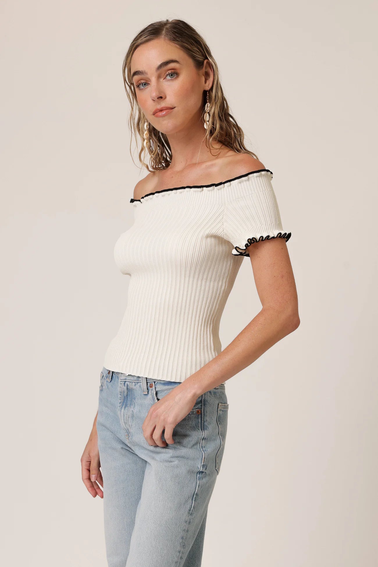 Reonny Off the Shoulder Sweater