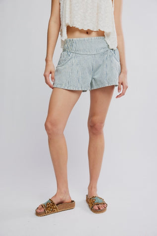 Luna RailRoad short