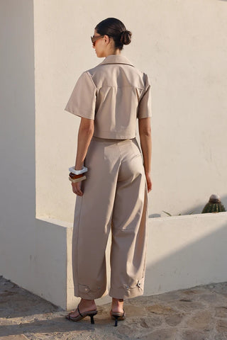 Manuela Pant - Camel