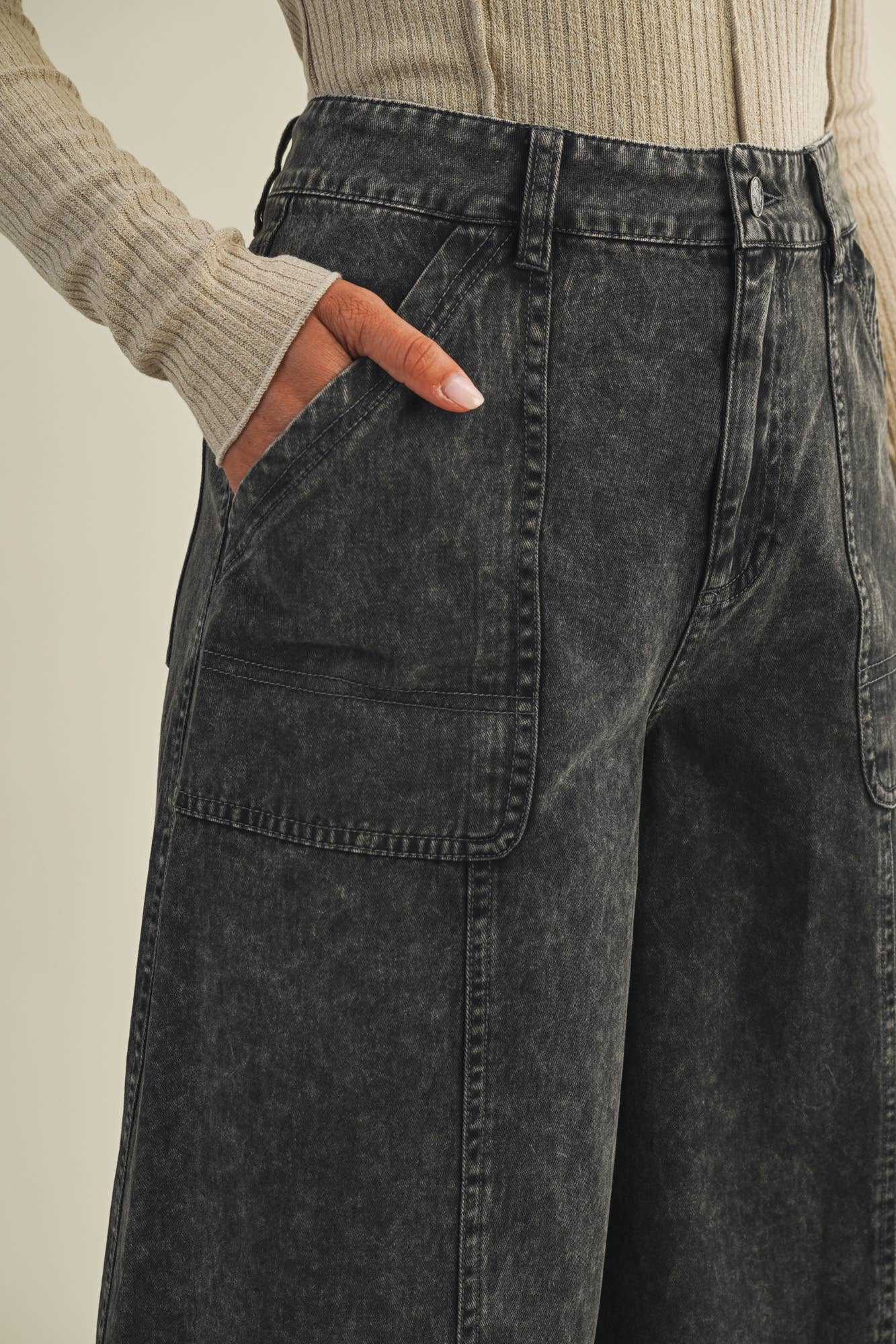 ULTRA WIDE LEG CARPENTER PANTS
