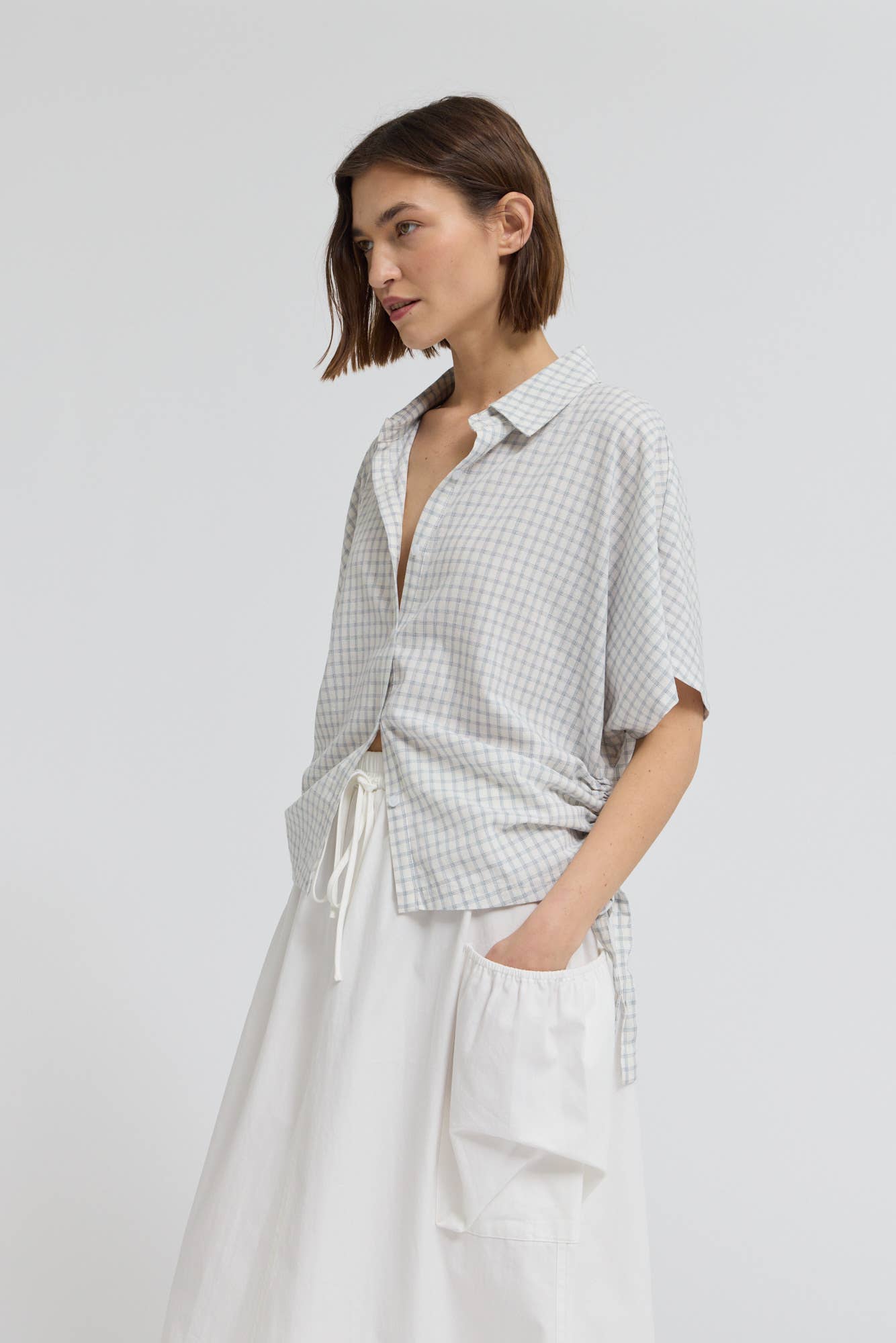 SIDE TIE SHORT SHIRT