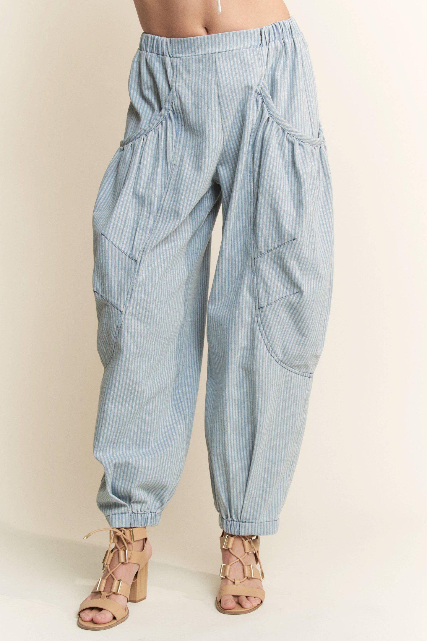 STRIPED DENIM DRAPED BARREL PANTS